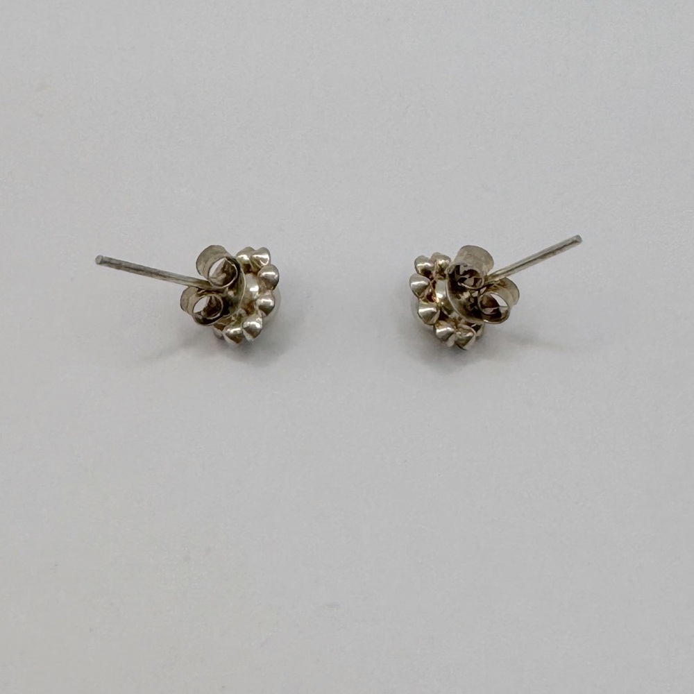VINTAGE Pearl & Crystal Flower Earrings - Picture 8 of 9